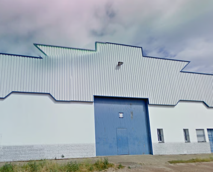 Fachada de nave industrial