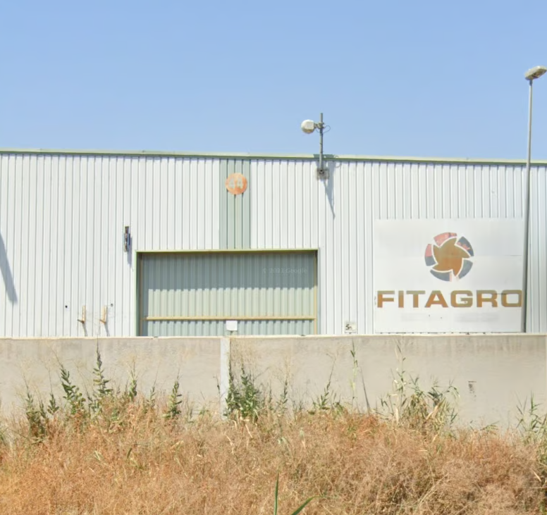 Fachada de nave industrial