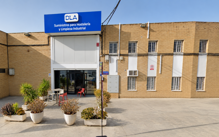 FOTO FACHADA